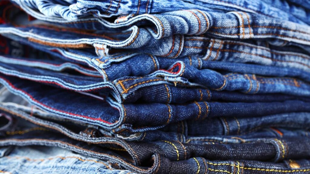O detalhe mais subestimado do jeans pode ser o segredo da durabilidade