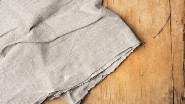 Com que frequência é preciso lavar os panos de cozinha segundo especialistas