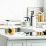 Adeus armários desorganizados, organização e praticidade em um só item que cabe em qualquer cozinha