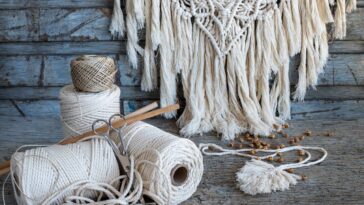 A união de duas técnicas virou febre entre os apaixonados por artesanato