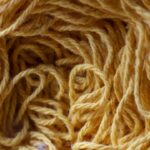 Do fio ao look pronto o top de crochê que valoriza o corpo e empodera