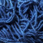 A técnica simples de crochê que cabe na bolsa e alivia o estresse