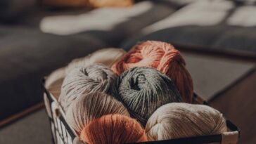 O truque final que separa um crochê comum de um trabalho profissional