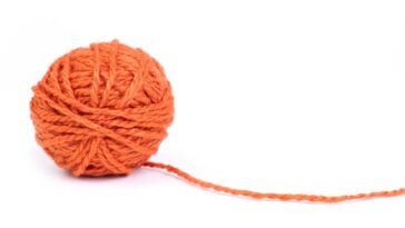 Por que o jogo americano de crochê voltou a ser tendência nas casas brasileiras