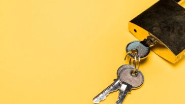 Esse detalhe no cadeado pode evitar dor de cabeça e poucos sabem