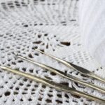 Cortinas de crochê voltam com tudo e viram queridinhas na decoração