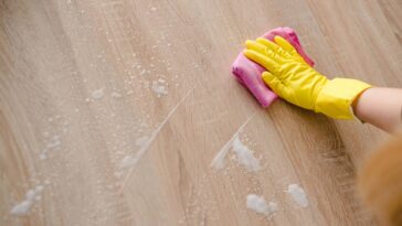 O que significa limpar a casa o tempo todo segundo a psicologia