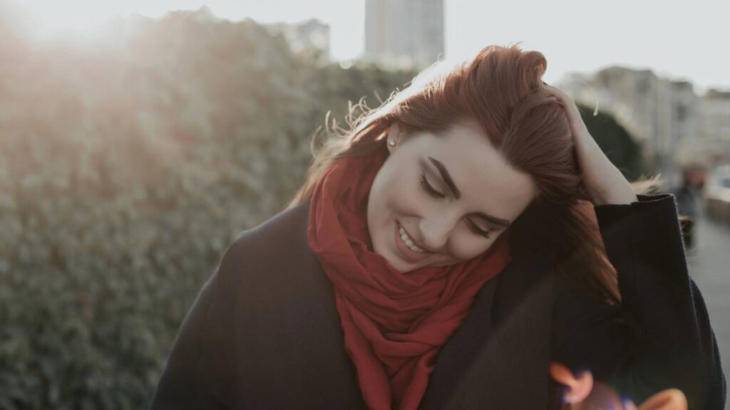 O que significa caminhar de cabeça baixa segundo a psicologia