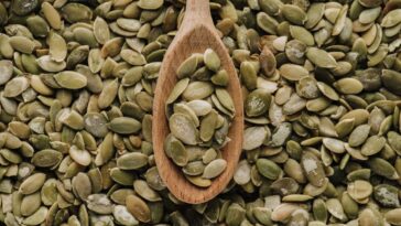 Os maiores benefícios das sementes de abóbora para sua saúde segundo um nutricionista