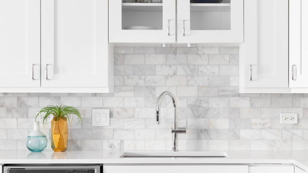 Adeus mármore, troquei o granito por quartzo e o resultado superou minhas expectativas