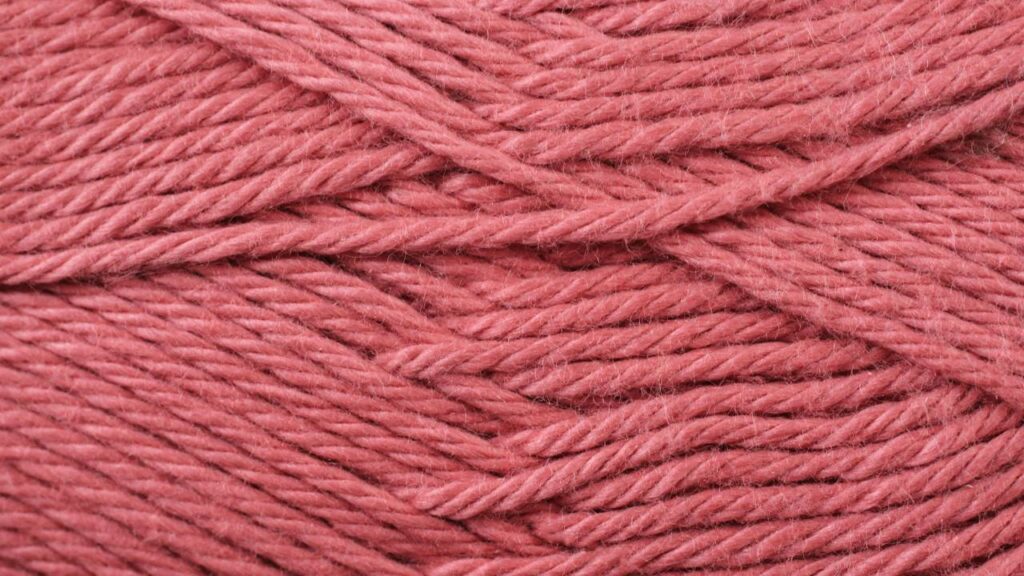 Sousplat de crochê vinho para mesa posta com arremate profissional