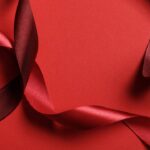 O crochê que desliza entre os dedos com brilho e toque sofisticado