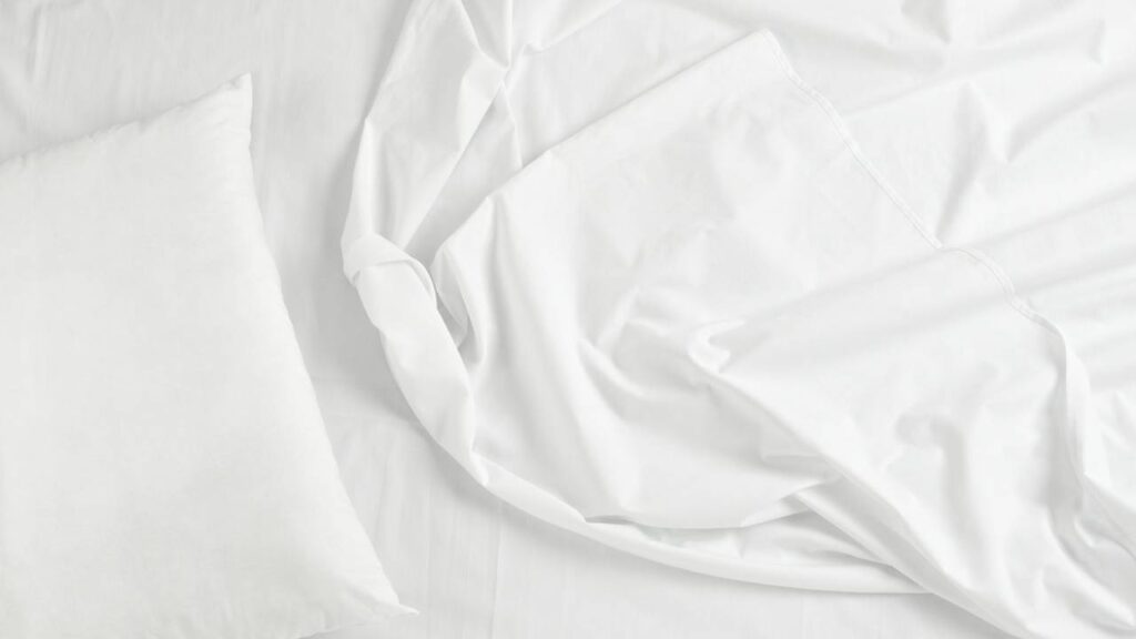 Este truque de vó está viralizando entre quem quer conservar roupas de cama