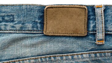 Como eliminar manchas de óleo na calça com um truque caseiro e rápido