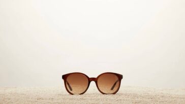 O modelo de crochê que está deixando os sofás mais estilosos