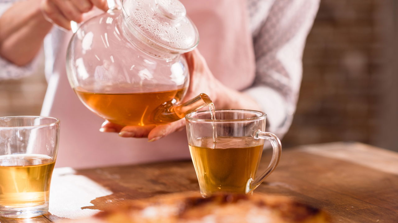 Infusão noturna que protege a flora intestinal e evita inchaço abdominal