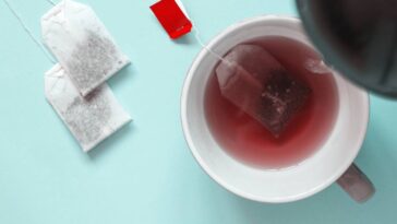 O truque com chá no congelador que ninguém te contou