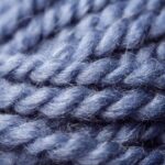 Centro de mesa de crochê roxo lavanda em formato de mandala