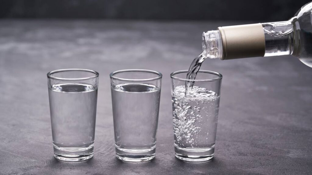 5 passos para desinfetar colchão com vodka e bicarbonato de forma natural