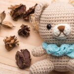 O amigurumi em crochê vintage mais delicado e cheio de personalidade