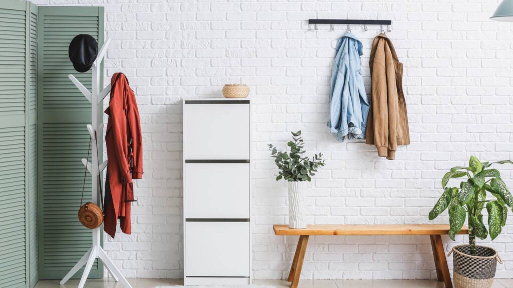 O item que está sumindo com a bagunça dos quartos brasileiros com muito estilo