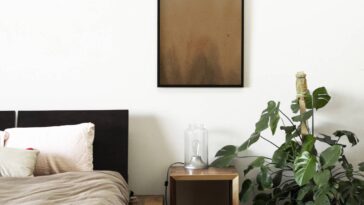 Vinagre debaixo da cama, veja como fazer limpeza natural e renovação energética no mesmo passo