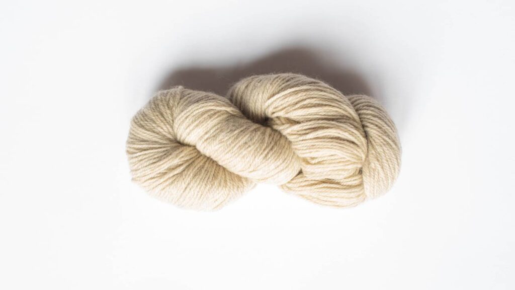 Sousplat de crochê moderno para deixar a mesa mais elegante