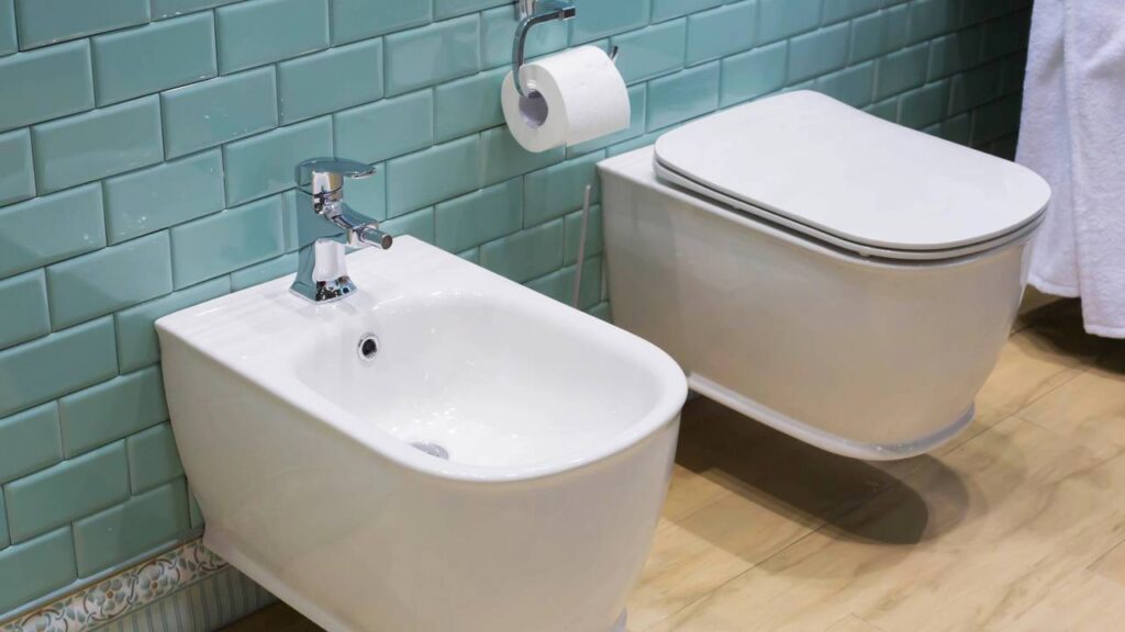 O truque mais eficaz e barato para manter seu banheiro cheiroso e sequinho