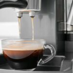 Os 5 passos simples para limpar sua cafeteira elétrica em casa com facilidade
