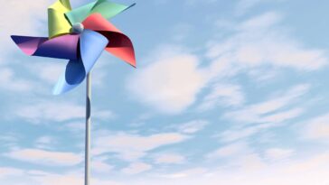 Poucos sabem como esse objeto simples pode afastar até pombos do jardim