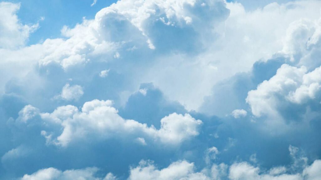 Tapete de nuvem em crochê, traga aconchego e beleza para o quarto do seu bebê