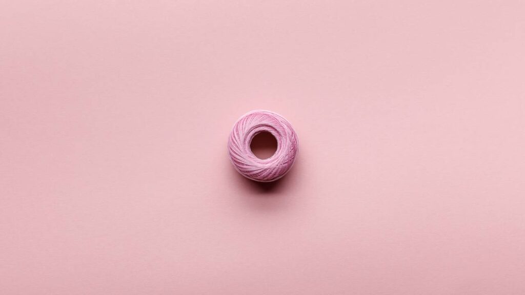 A peça em crochê que está encantando quem ama acessórios delicados