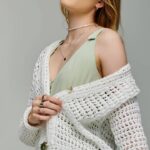 Esse kimono em crochê está conquistando quem ama estilo e conforto