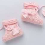 Sandálias de crochê para bebê macias e seguras para o pezinho do seu bebê