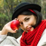 A tendência artesanal que virou febre nos looks de inverno com crochê