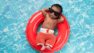 Short de praia em crochê com caimento confortável para dias quentes