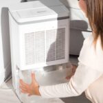 Os 5 passos para aplicar o método burrito e secar roupa mais rápido em dias de chuva