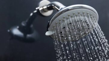 O método caseiro que está virando o xodó na limpeza do banheiro