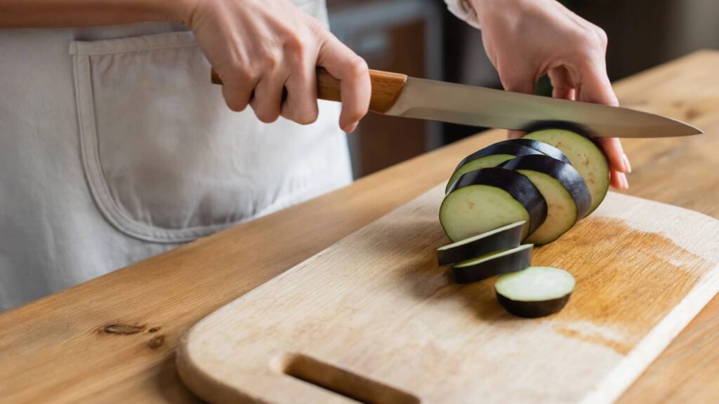 O truque caseiro mais eficaz para manter a berinjela firme e brilhante
