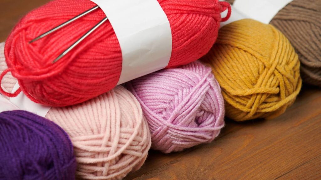 Esse motivo floral em crochê tá deixando as mesas ainda mais charmosas