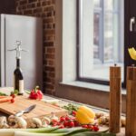 Você está limpando gordura do jeito errado e pode estar danificando sua cozinha