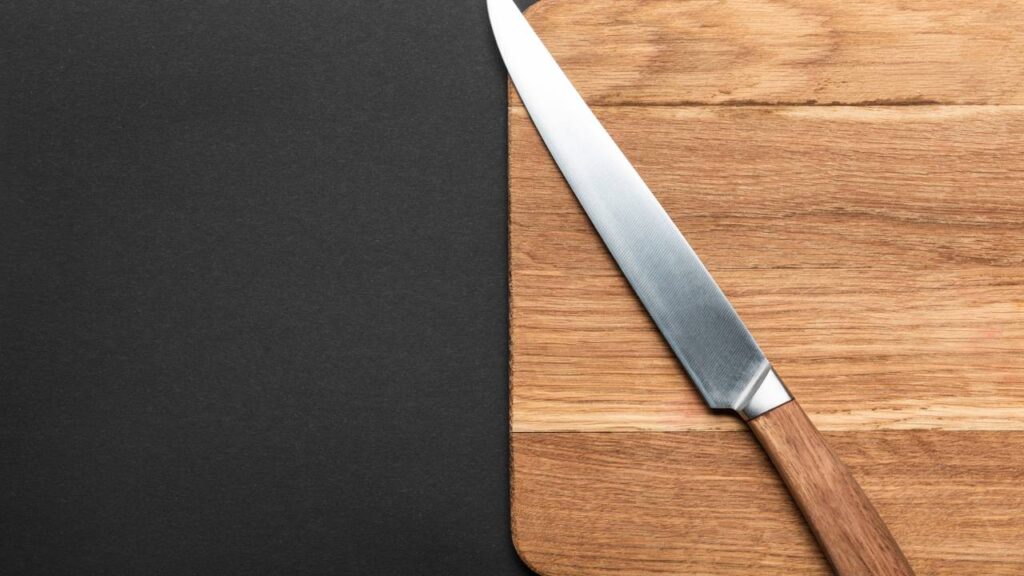 Como afiei minha faca em minutos com um item simples e barato da cozinha