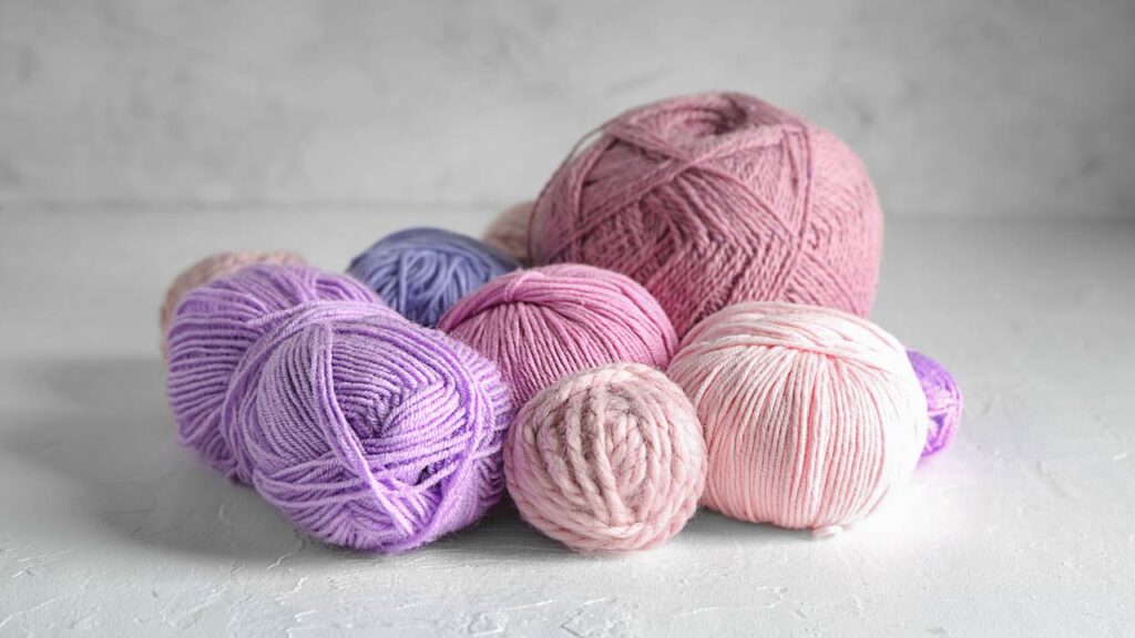 Essa capa em crochê está encantando quem ama tecnologia com estilo