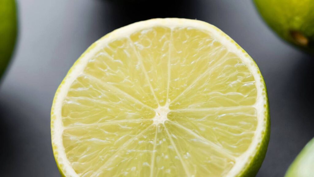 Você pode estar jogando fora o melhor adubo para suas plantas e nem sabe