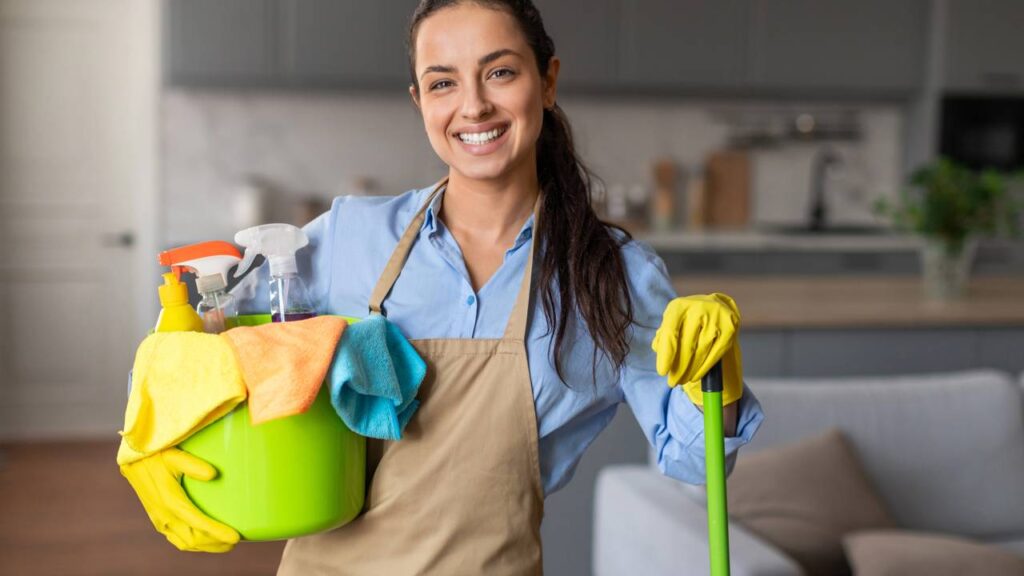 Transforme o que iria para o lixo em uma solução prática na limpeza da casa