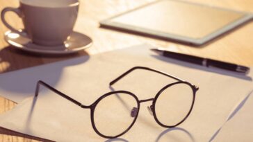 5 dicas essenciais para manter seus óculos sempre limpos e bem cuidados