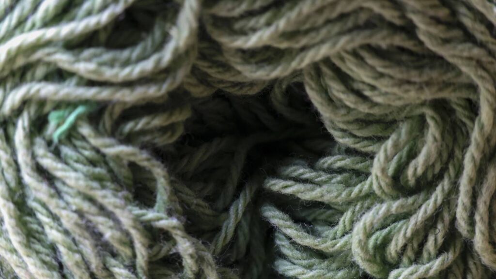 Esse modelo artesanal está conquistando quem ama crochê moderno