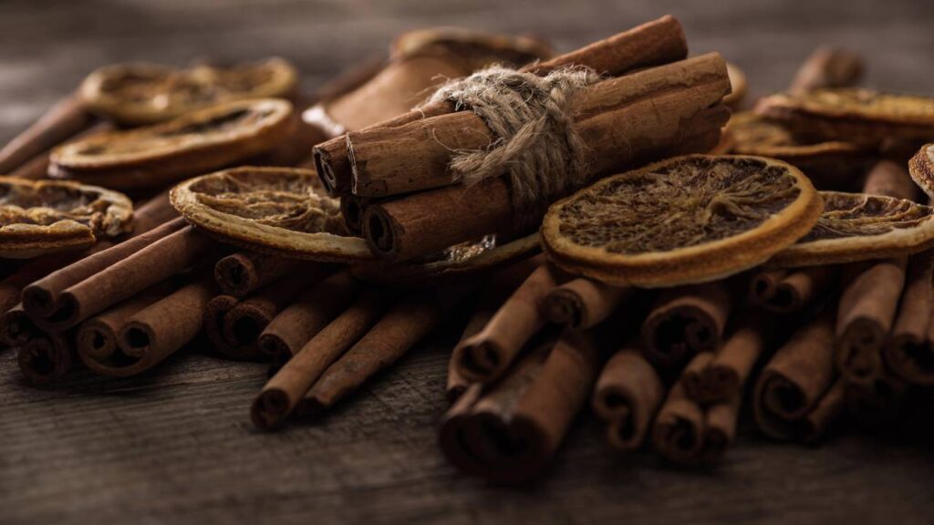 Decoração com casca de laranja está conquistando as mesas de Ano Novo