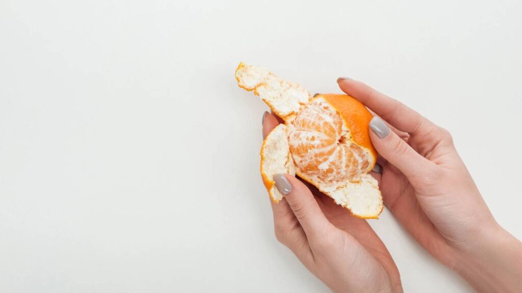 A fórmula caseira que limpa, perfuma, e ainda espanta insetos naturalmente