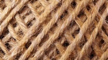 Chapéu com crochê palha natural para um visual leve e sofisticado